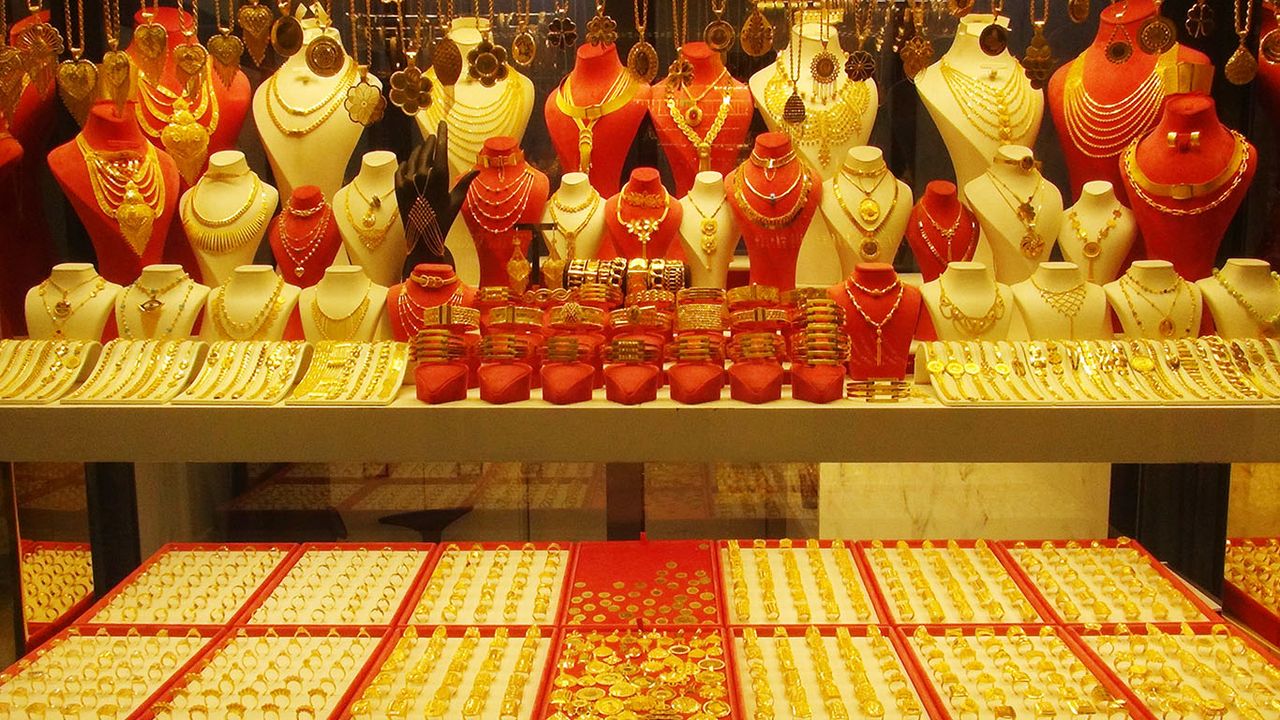 Altın daha da yükselecek mi? Kuyumcular ne diyor?