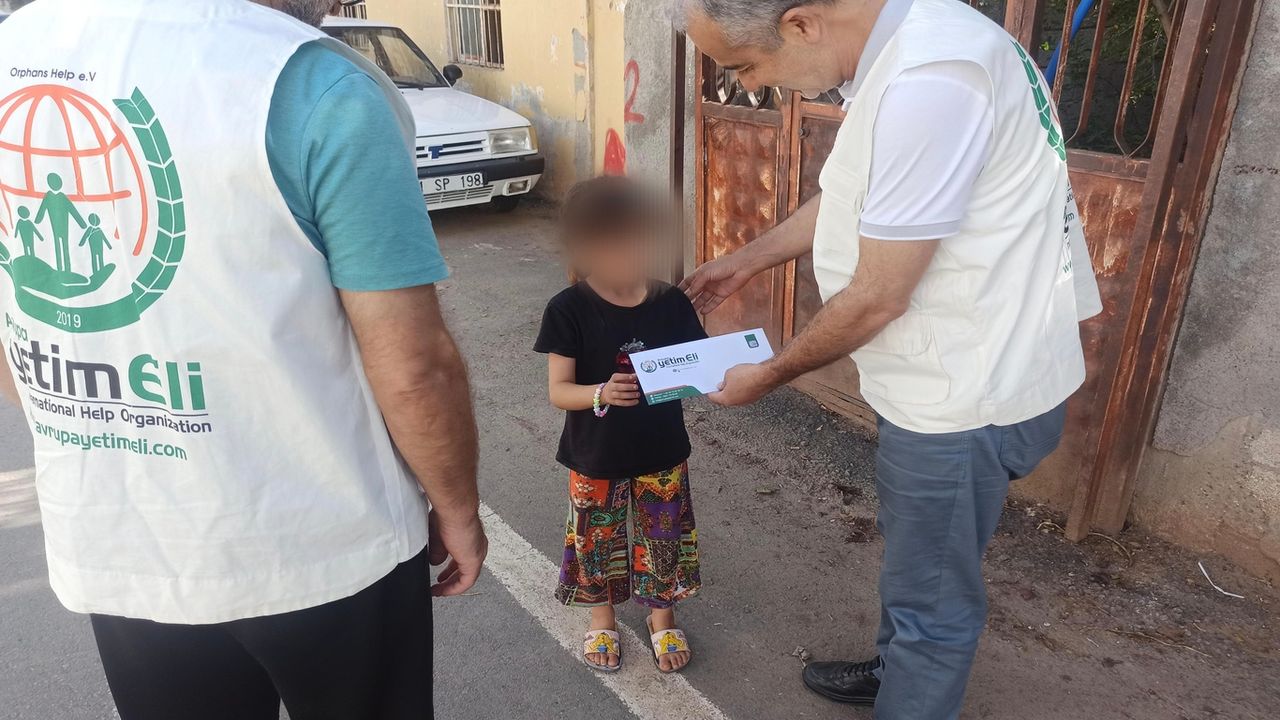 Avrupa Yetimeli’nden Hatay’da yetim ve ihtiyaç sahiplerine nakdi destek