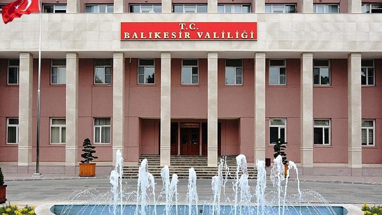 Balıkesir'de okullar 1 gün tatil edildi