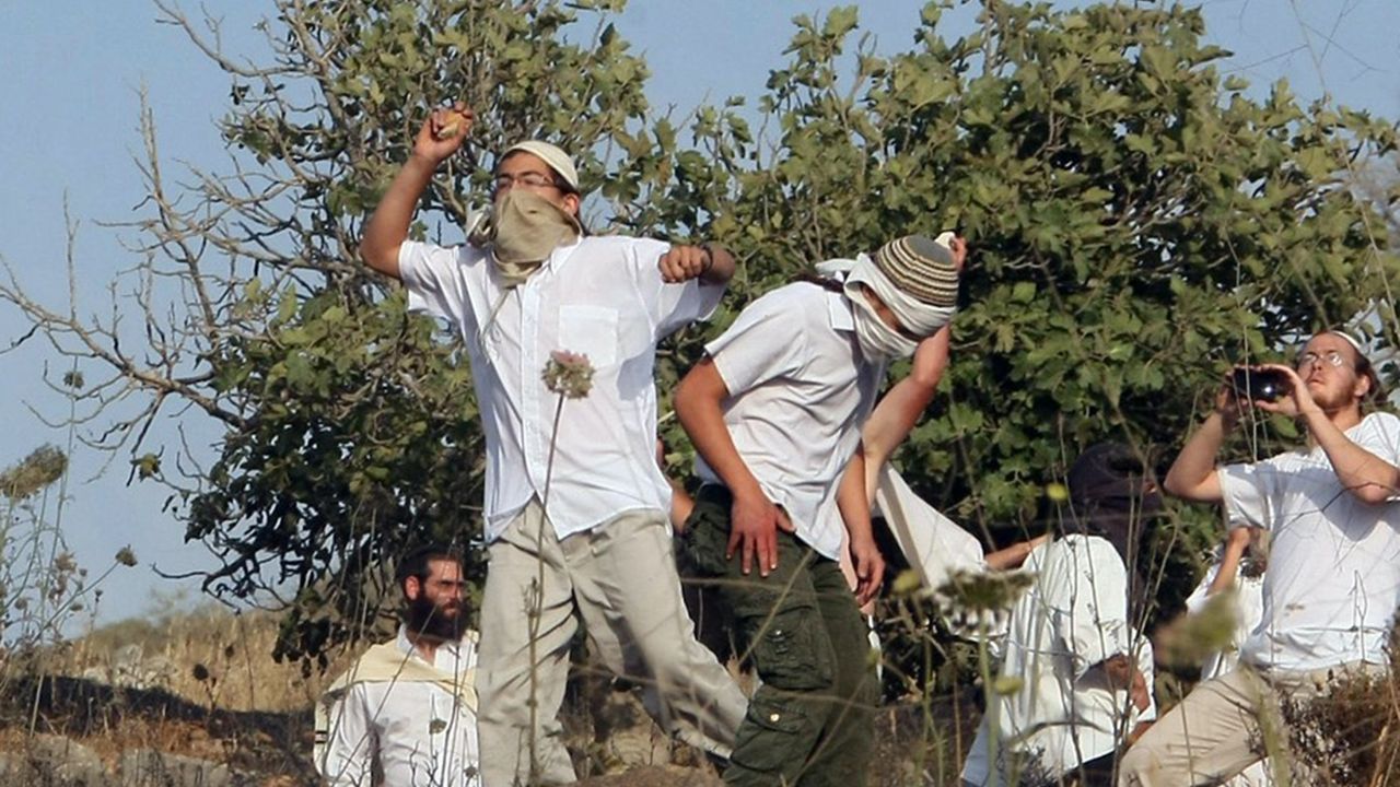 Batı Şeria'da siyonist çetelerin saldırıları her geçen gün artarak devam ediyor