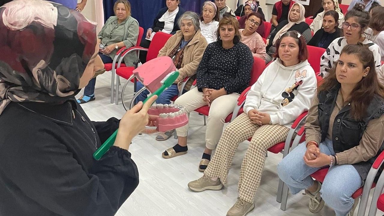 Batman'da özel gereksinimli bireylere ağız ve diş sağlığı eğitimi verildi