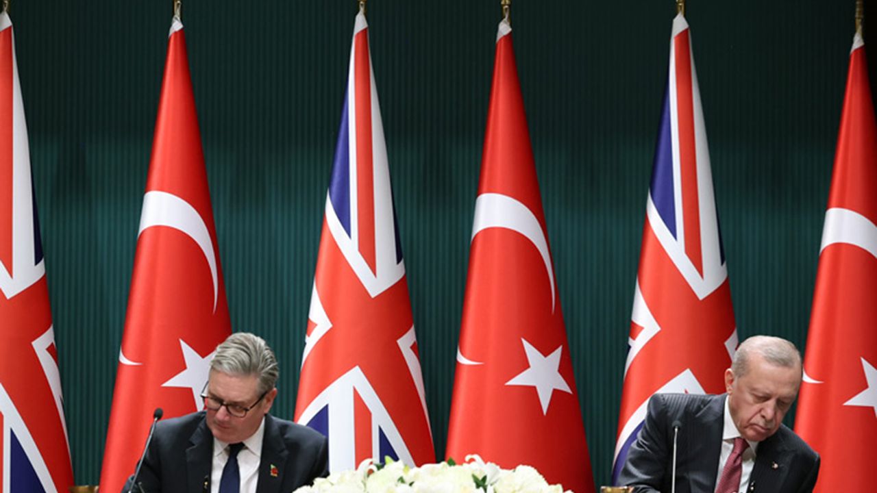 Cumhurbaşkanı Erdoğan ve İngiltere Başbakanı Starmer, Eurofighter Typhoon savaş uçağı anlaşmasını imzaladı