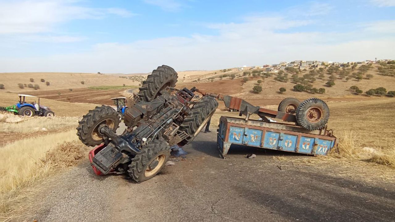Diyarbakır'da traktör devrildi: Biri ağır 7 yaralı