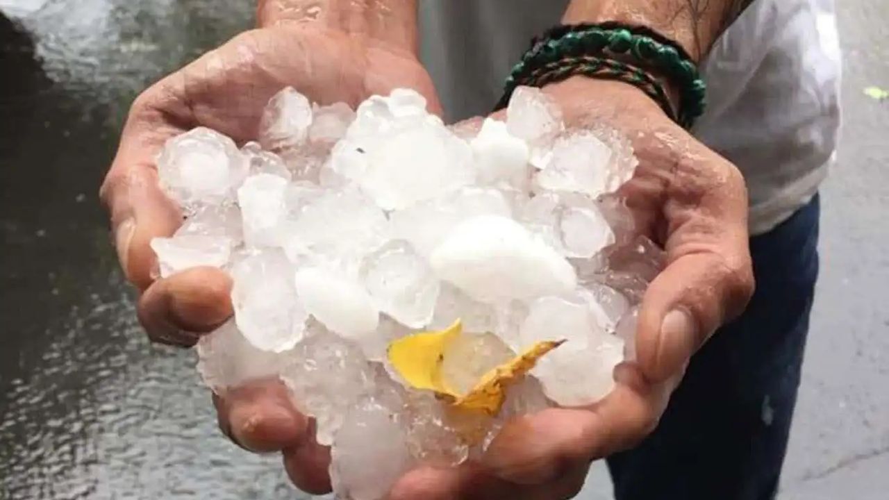 Elazığ'da dolu yağışı etkili oldu