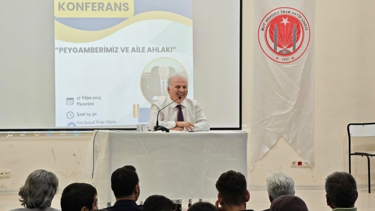 İl Müftüsü Aydın Yığman, Mut’ta “Peygamberimiz ve Aile Ahlakı” Konferansında Gençlerle Buluştu