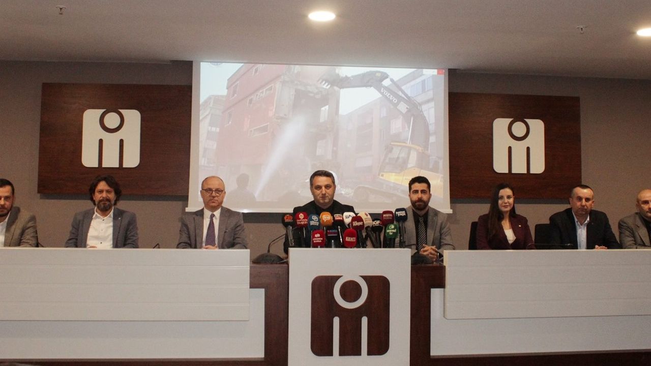 İMO Bursa Şube Başkanı Erdem: İnsani yardımı engellemek insanlık suçudur