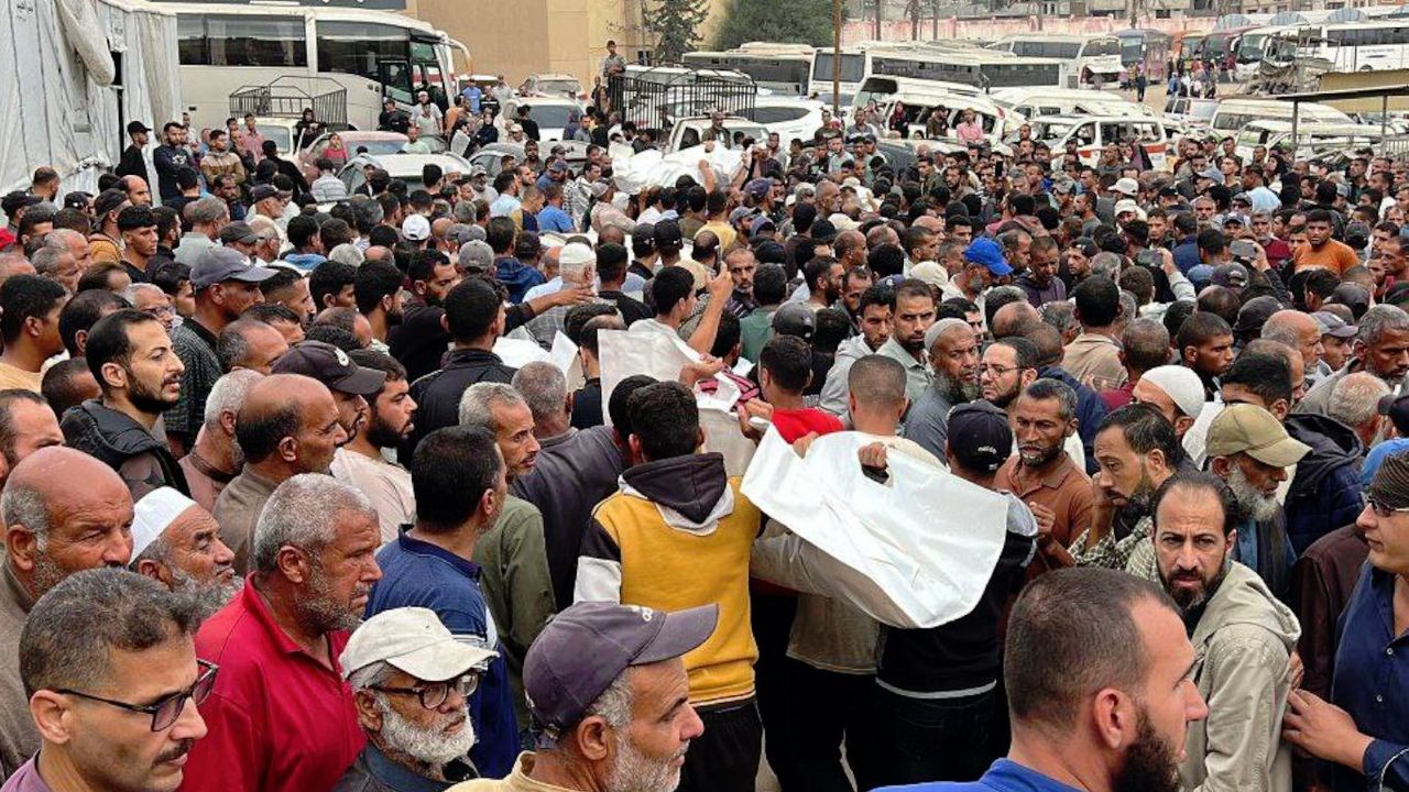 İşgal bombardımanında şehit düşenler defnediliyor