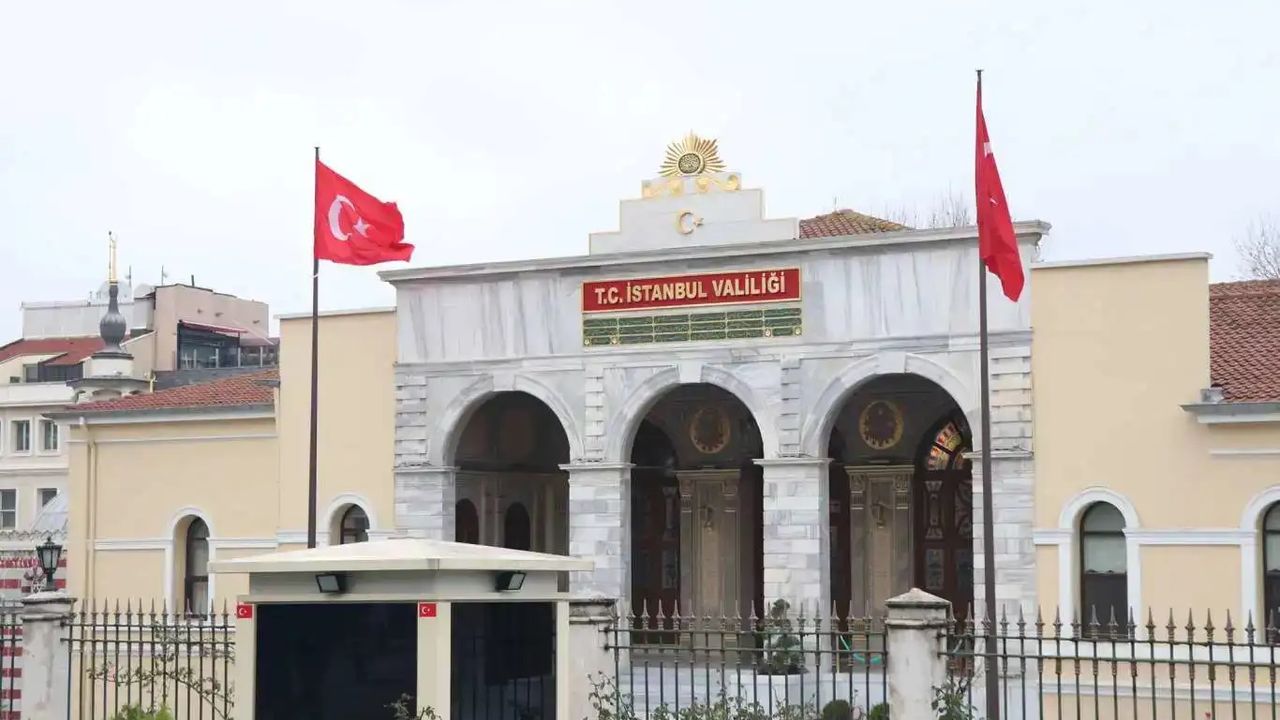 İstanbul Valiliği: İstanbul’umuzda şu ana kadar herhangi bir hasar ihbarı alınmadı