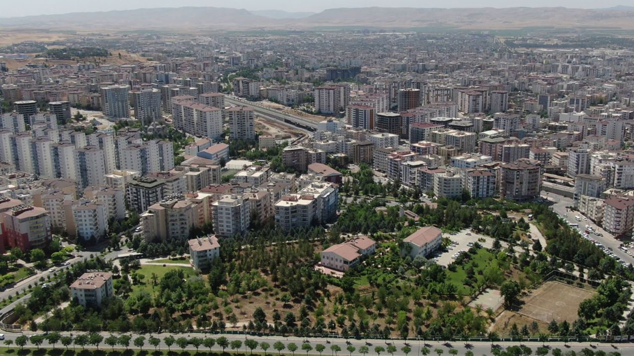 Konut piyasasında durgunluk sürüyor: Altın ve faizler gayrimenkulü gölgeliyor