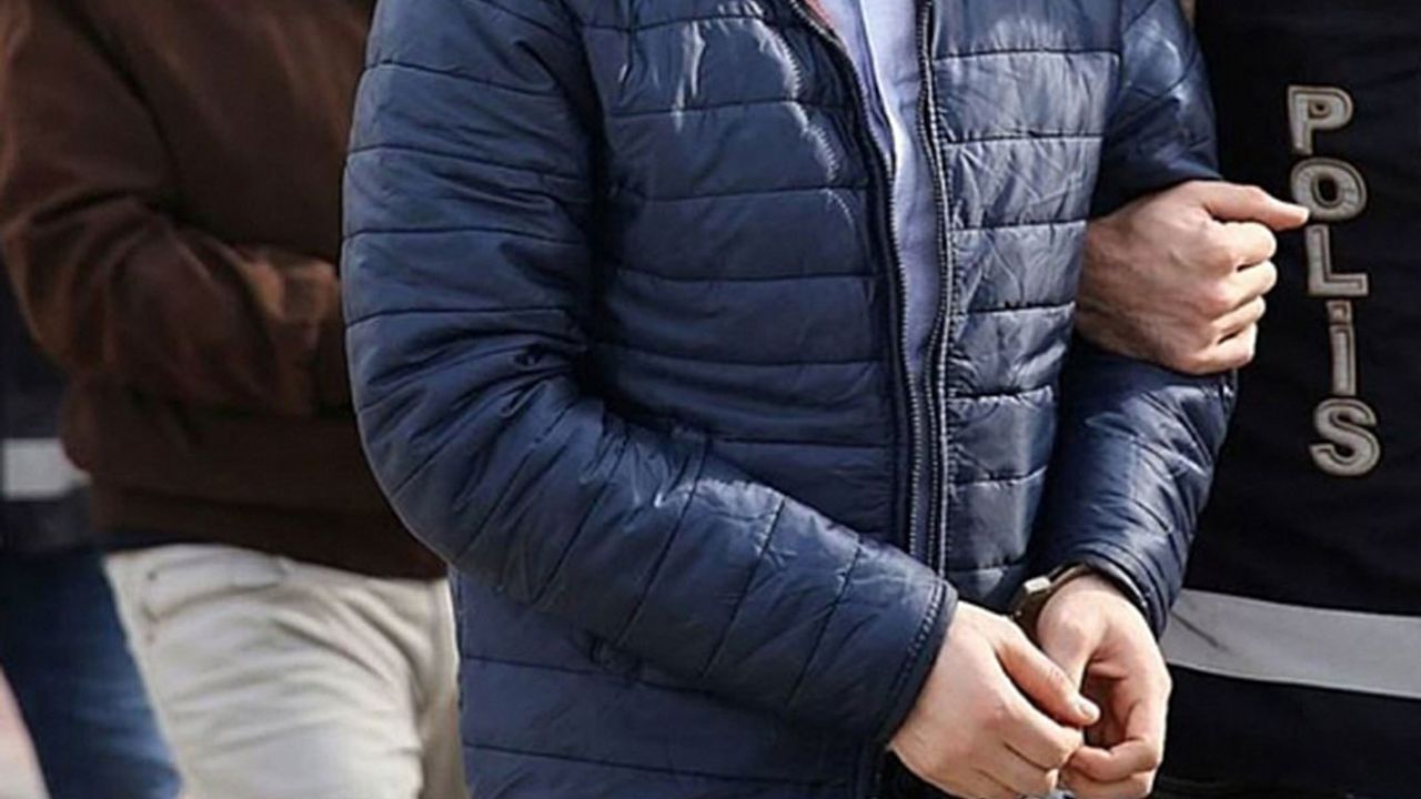 Kuyumcudan 7 kilo altın çalan 8 şüpheli yakalandı