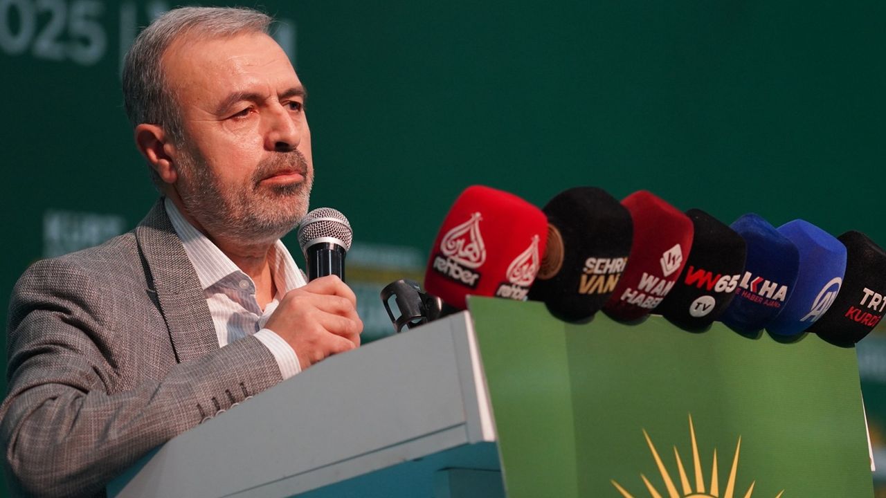 Prof. Dr. Timurtaş: Kürt dili, topyekun bir eğitim sisteminin dili olmaya hazırdır