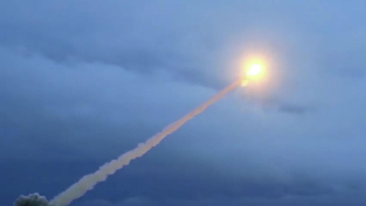 Rusya, nükleer başlıklı Burevestnik füzesinin başarıyla test etti