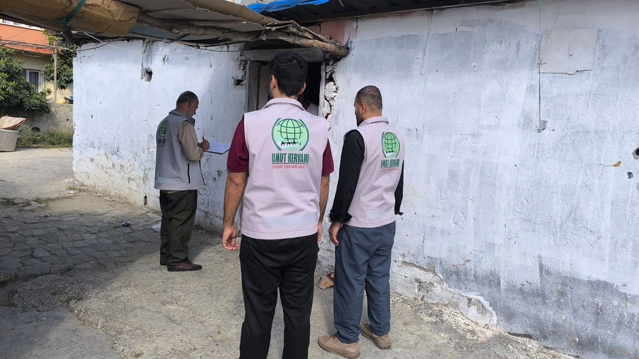 Tarsus Umut Kervanı’ndan ihtiyaç sahiplerine yardım