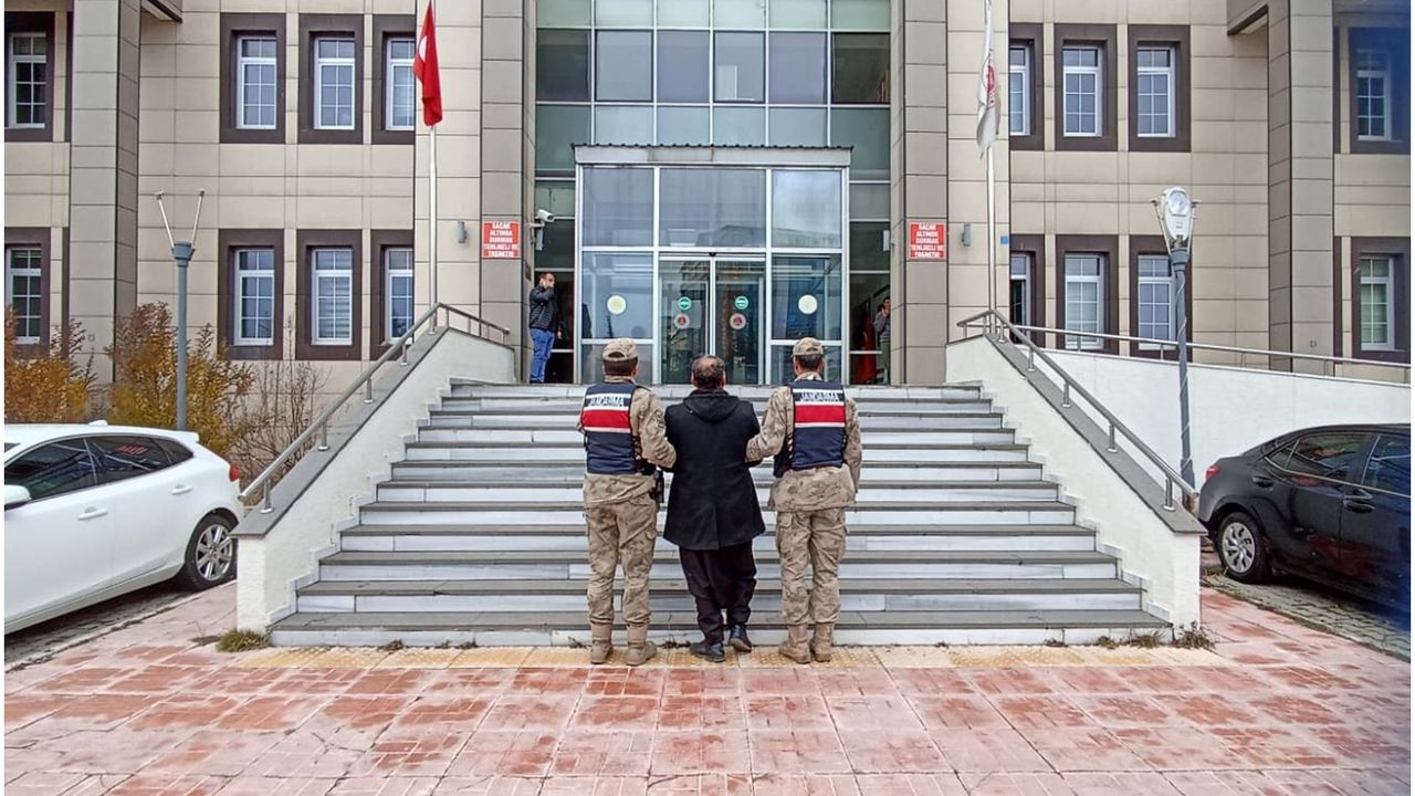 Bitlis’te göçmen kaçakçısı bir organizatör tutuklandı         
