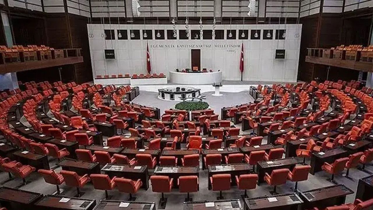 Özgür Özel dahil 3 milletvekili için dokunulmazlık dosyası Meclis'te