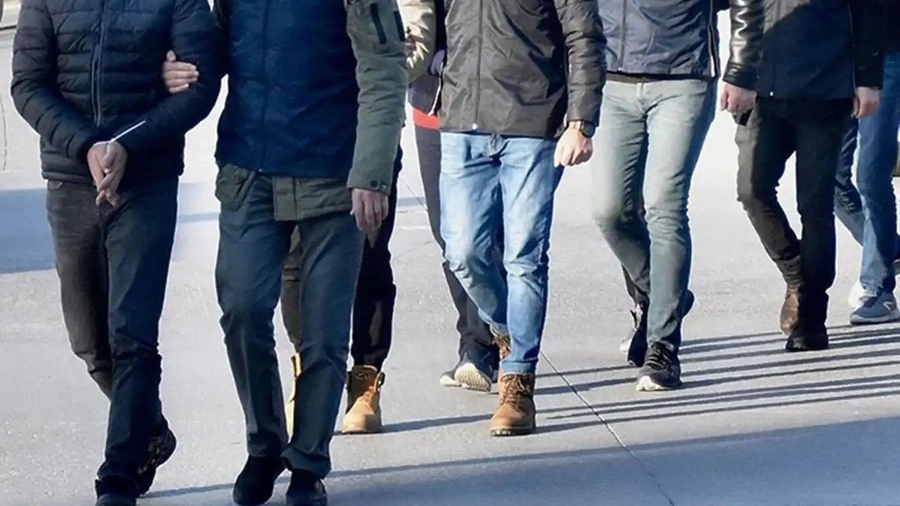 Kilis'te suç örgütü operasyonunda 11 şüpheli tutuklandı