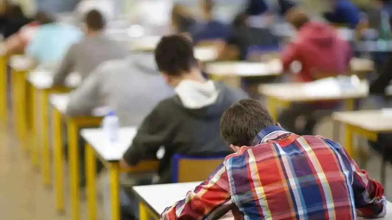 ÖSYM'den flaş KPSS kararı: 392 adaya eş değer sınav yapılacak