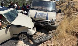 Kızıltepe’de Kafa Kafaya Çarpışan Araçlarda 4 Yaralı