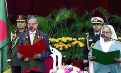 Bangladeş'te Başbakan seçilen Hasina göreve başladı