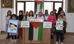 Bitlisli küçük kız çocuklarından Gazze'ye anlamlı destek