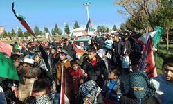 Ergani’de çocuklar Gazzeli kardeşleri için yürüdü