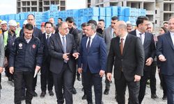 Bakan Özhaseki'den Adana'daki kentsel dönüşüm projesi açıklaması