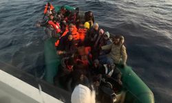 Çanakkale açıklarında 106 düzensiz göçmen yakalandı
