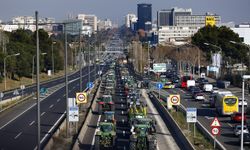 İspanya'da binlerce çiftçi yol kapatma eylemi yaptı 