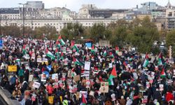 İspanya'da Gazze için binlerce kişi yürüdü