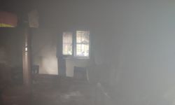 Mardin’de  yıldırım düşen evde maddi hasar oluştu 