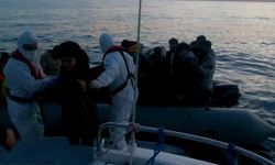 Yunanistan'ın geri ittiği düzensiz göçmenler kurtarıldı 