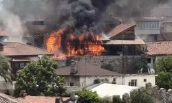 Antalya'da biri otel, 3 iş yeri alevlere teslim oldu