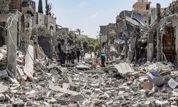 Gazze'de 631 gündür süren soykırım: Yardım kuyrukları, mülteci çadırları ve okullar bombalanıyor