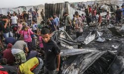Gazze'de yardım almaya çalışan 18 kişi şehit edildi
