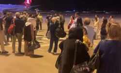 Mardin Havalimanı’nda uçuş krizi: Yolcular 12 saat bekletildi