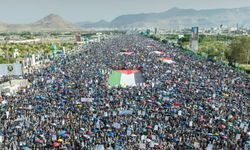 Yemen'de milyonlar sokakta: İran ve Gazze direnişine selam