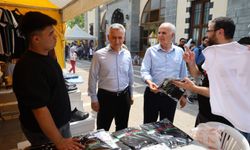 Cami görevlileri Gazze yararına kermes düzenledi