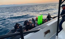 Çanakkale açıklarında 27 düzensiz göçmen kurtarıldı