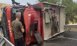 Diyarbakır’da itfaiye aracı devrildi: 1 ölü, 2 yaralı