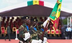 Fransa Senegal'deki askeri üslerden çekildi