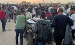 Gazze'de yardım dağıtım merkezlerinde 805 kişi katledildi