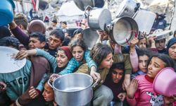 Gazze'den İslam dünyası ve tüm vicdan sahiplerine çağrı: Savaşın öldüremediği siviller açlıktan ölecek