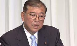 Japonya'nın iktidar bloğu, seçimde tarihi bir yenilgi aldı