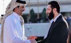 Katar Emiri'nden Suriye'ye destek: israilin saldırıları kabul edilemez