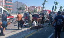 Kontrolden çıkan otomobil orta refüje çarptı: 4 yaralı