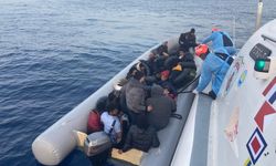 Muğla açıklarında 20 düzensiz göçmen kurtarıldı