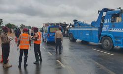 Nijerya'da kamyon ve otobüs çarpıştı: 21 ölü