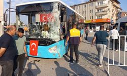 Şehir içi otobüs ile yolcu minibüsü çarpıştı: 5 yaralı