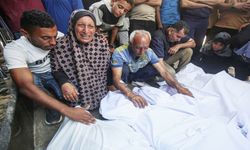 Siyonist rejim sabah saatlerinden bu yana Gazze'de 37 Filistinliyi şehit etti