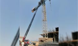 TOKİ şantiyesinde çalışan vinç operatörü 30 metre yükseklikte bayıldı